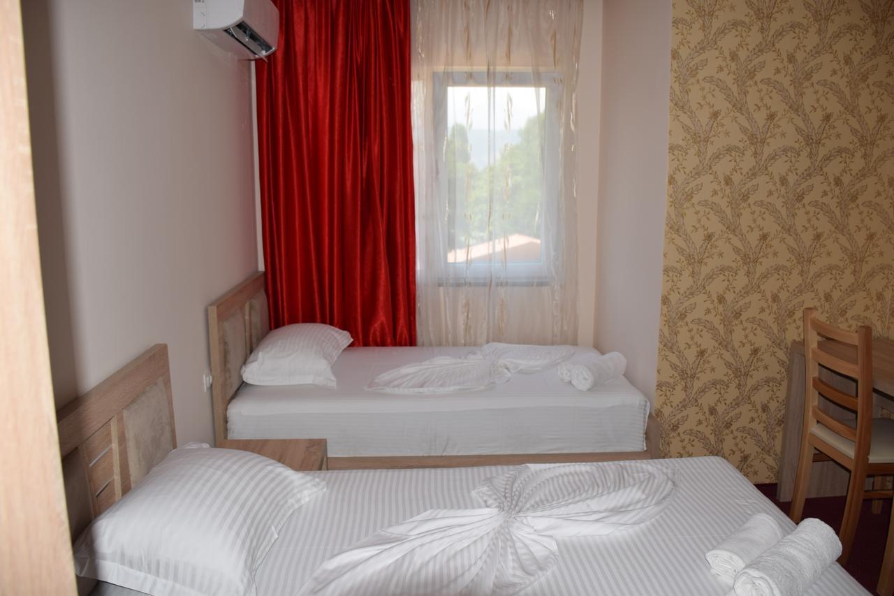 Hotel Pogradeci 2 Tushemisht Εξωτερικό φωτογραφία